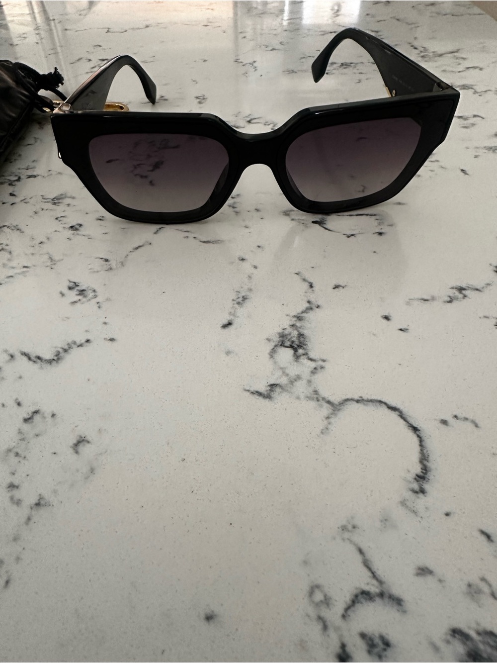 Fendi Black Frame Sunglasses with Gray Gradient Lenses - Picture 4 of 14